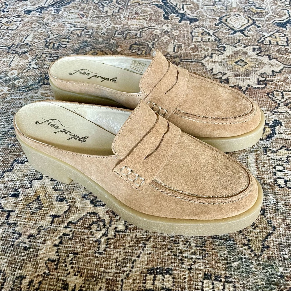 Free People Suede Leather Leighton Mule Loafers in Camel Tan - 8.5
